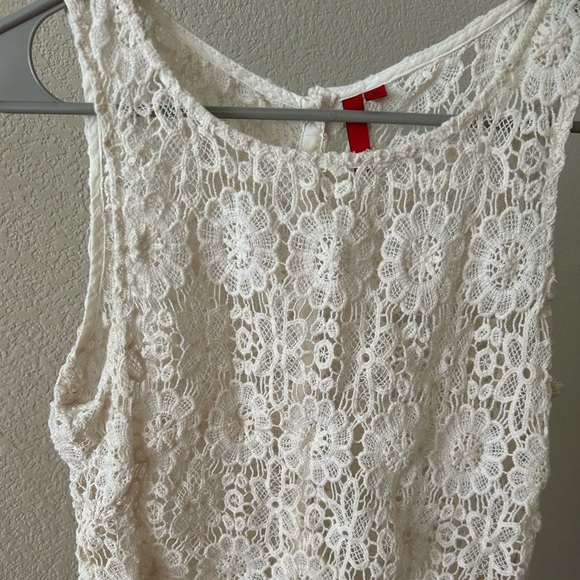 Saks 5th Ave 5/48, White knit lace 100% cotton summer crop top, Size medium - Picture 5 of 7
